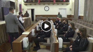 V&aacute;rosh&aacute;z&aacute;n fogadt&aacute;k dob&oacute;atl&eacute;t&aacute;inkat